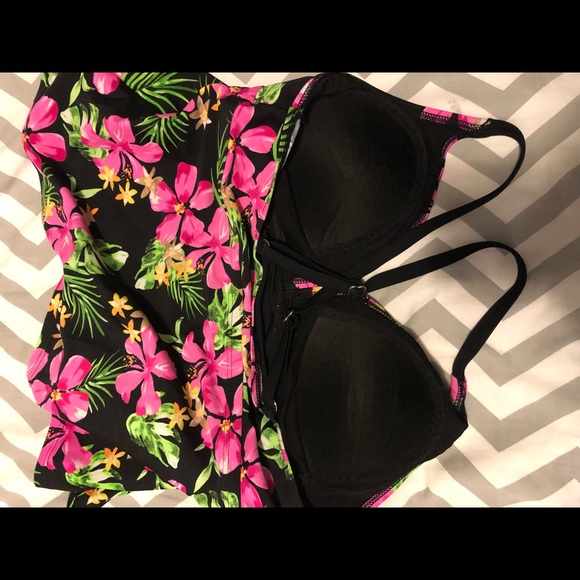 Aqua couture tankini top - Picture 2 of 3